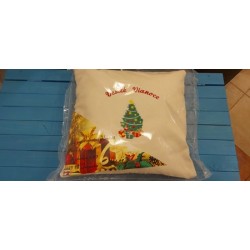 VYŠÍVANÝ VANKÚŠ Vianočný stromček  VYŠÍVANÝ VANKÚŠ Vianočný stromček